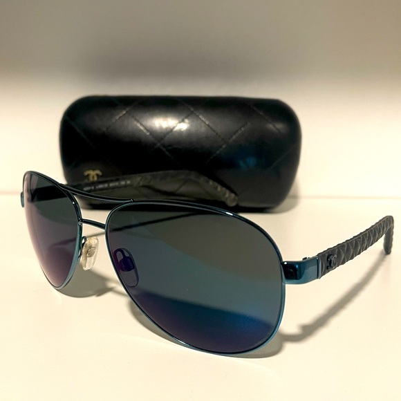 CHANEL Aviator Sunglasses blue gradient polarized with Chanel logo case - Picture 2 of 9